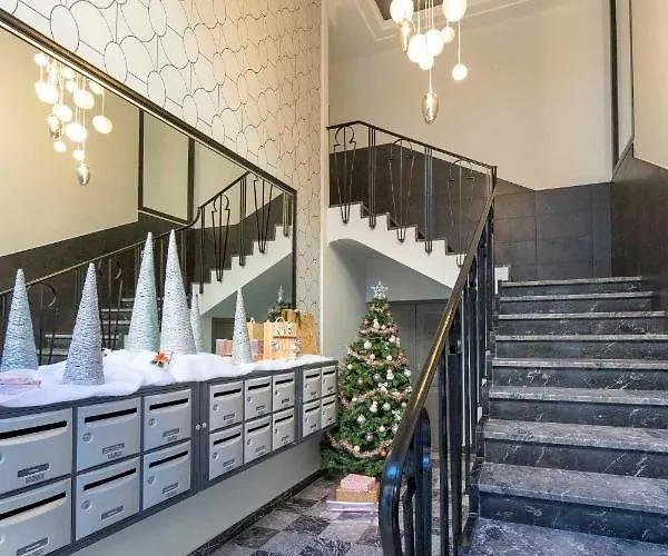 Robert Soleau Bright Design Flat Center Of Apartment Antibes